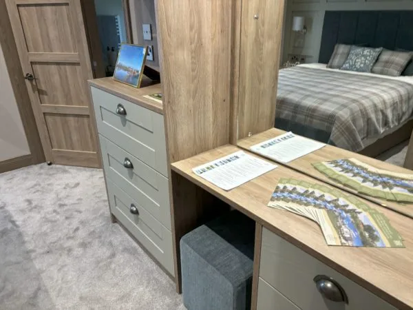 Abi Harrogate - Image 6